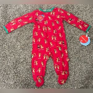 NWT Magnetic Me Rollicking Reindeer Holiday Modal Magnetic Footie Sz 0-3 Months
